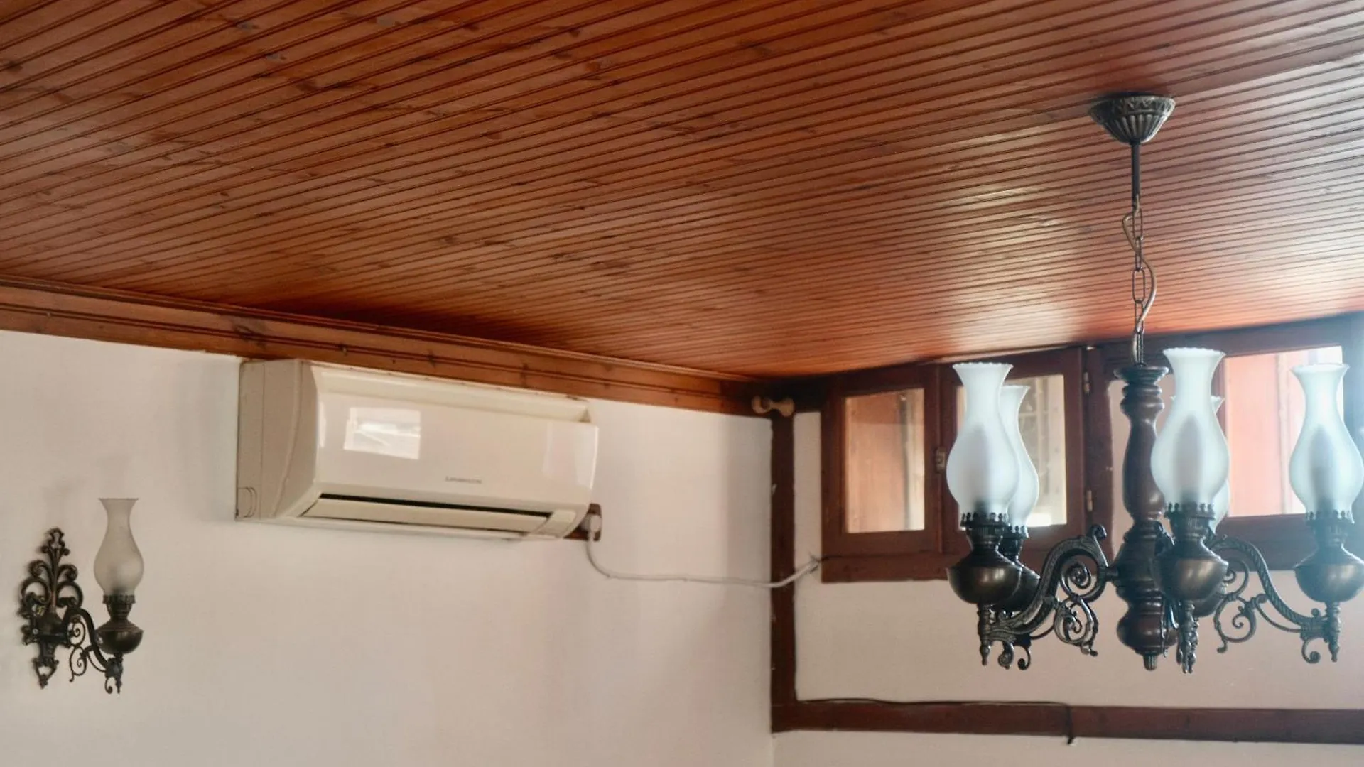 Old Bazaar House Apartment Kruje 0*,  Albania